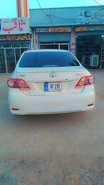 Toyota Corolla 2012 for Sale in Fateh Jang Image-1