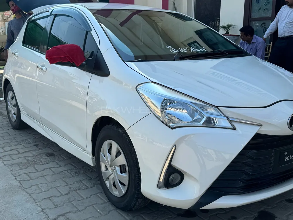 Toyota Vitz 2016 for sale in Lahore