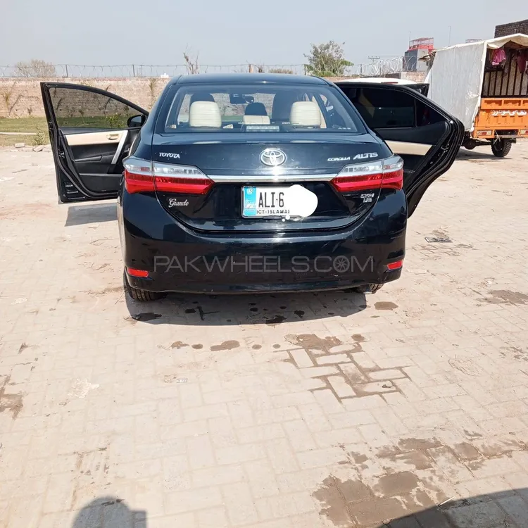 Toyota Corolla 2019 for Sale in Jalalpur Jattan Image-1