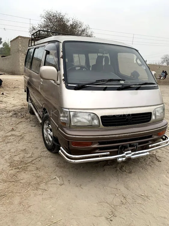 Toyota Hiace 2001 for Sale in Dera ismail khan Image-1