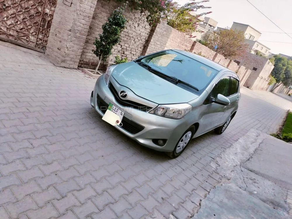 Toyota Vitz 2014 for sale in D.G.Khan