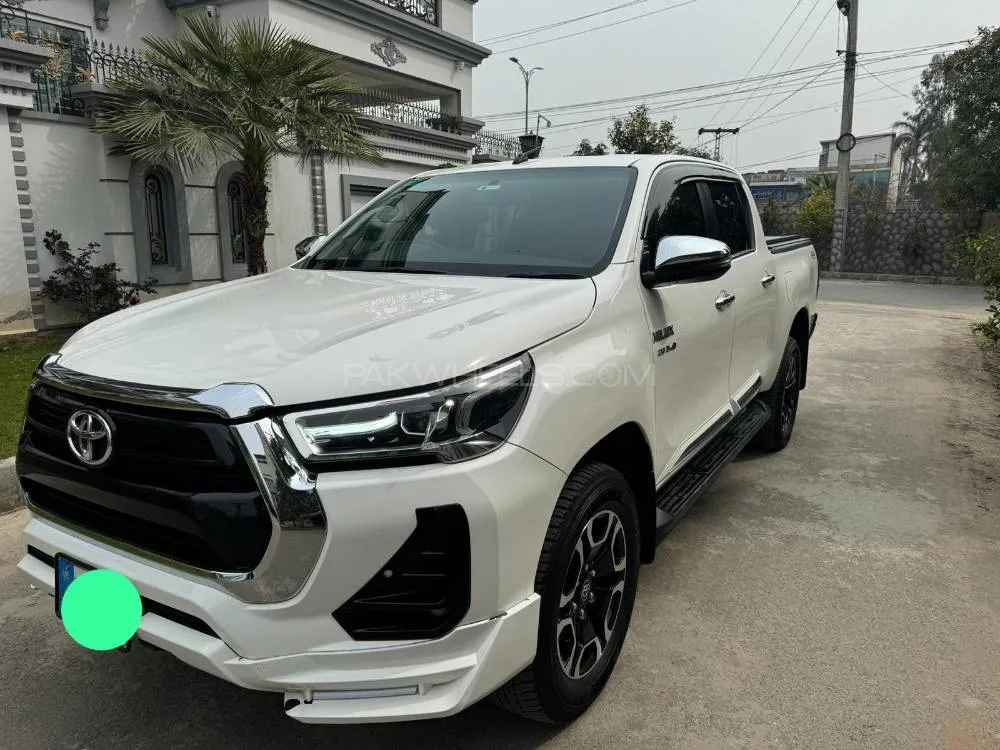 Toyota Hilux 2021 for Sale in Sialkot Image-1