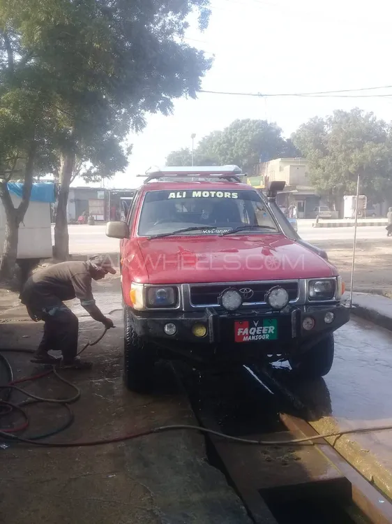 Toyota Hilux 1995 for Sale in Tando Muhammad Khan Image-1