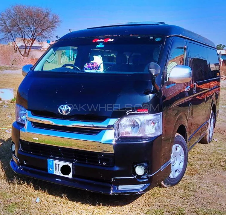 Toyota Hiace 2011 for Sale in Kharian Image-1
