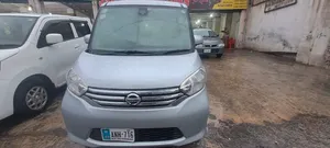 Nissan Roox 2014 for Sale