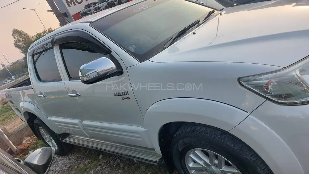Toyota Hilux 2015 for sale in Islamabad