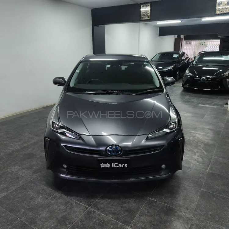 Toyota Prius 2020 for Sale in Karachi Image-1