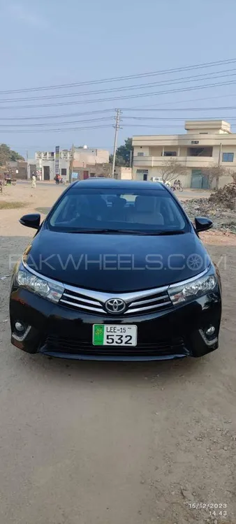 Toyota Corolla 2015 for Sale in Havali Lakhan Image-1