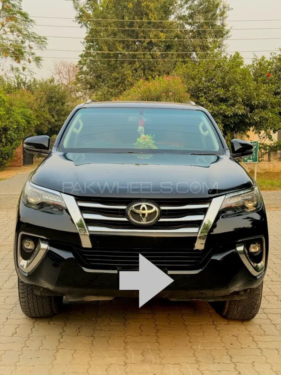 Toyota Fortuner 2019 for Sale in Sahiwal Image-1