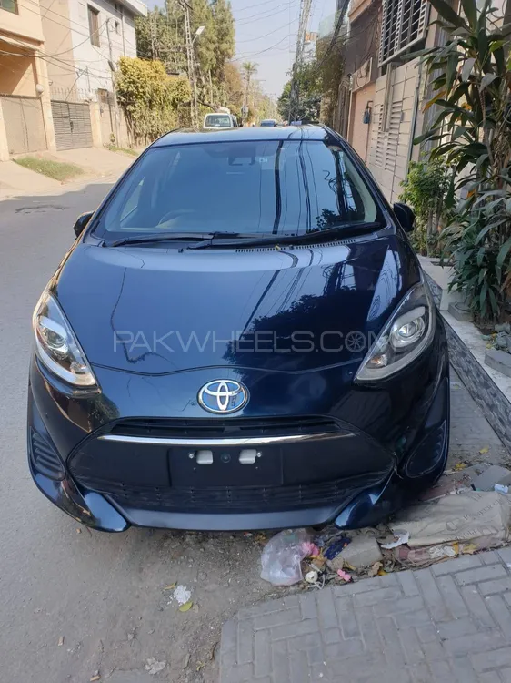 Toyota Aqua 2023 for Sale in Lahore Image-1