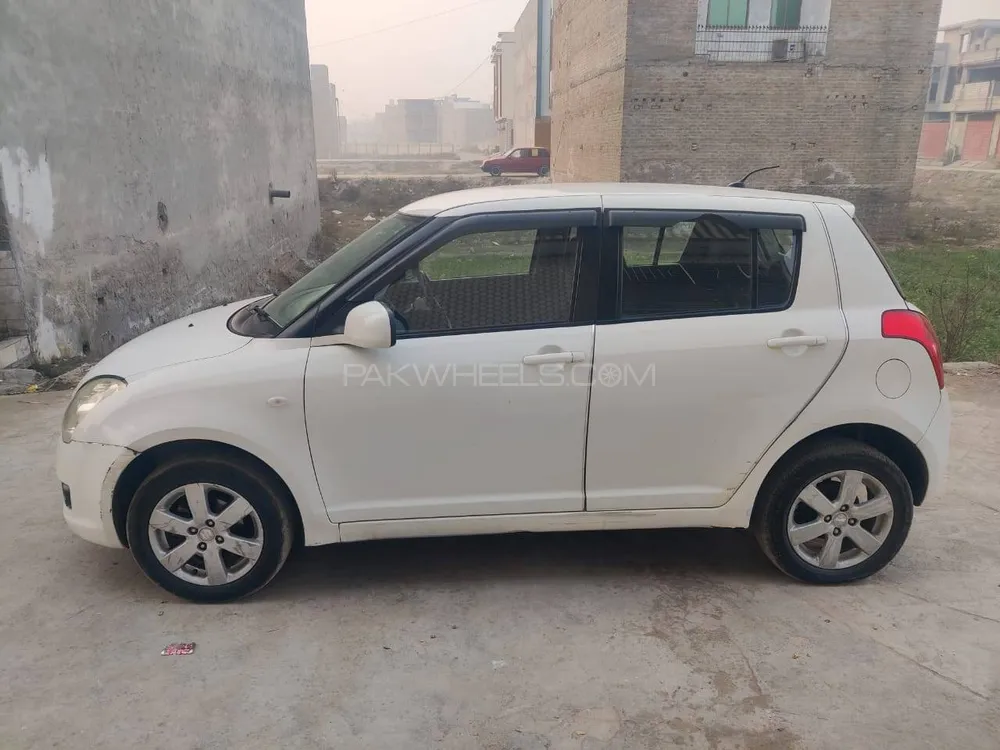 Suzuki Swift 2018 for Sale in Peshawar Image-1
