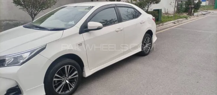 Toyota Corolla 2021 for Sale in Mardan Image-1