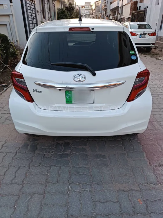 Toyota Vitz 2016 for sale in Sialkot