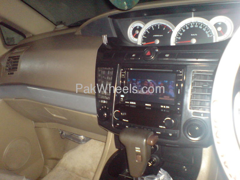 SsangYong Stavic 2006 for Sale in Islamabad Image-1