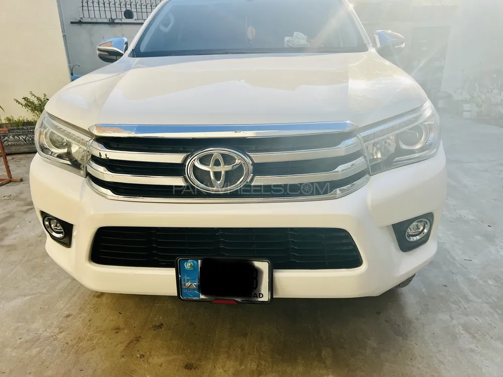 Toyota Hilux 2020 for Sale in Hafizabad Image-1
