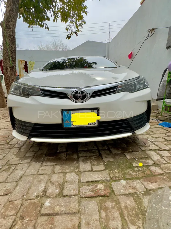 Toyota Corolla 2019 for Sale in Fateh Jang Image-1