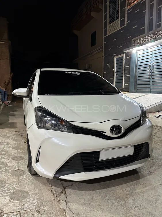 Toyota Vitz 2016 for sale in Sukkur