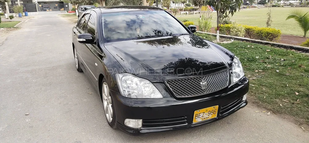 Toyota Crown 2005 for Sale in Multan Image-1