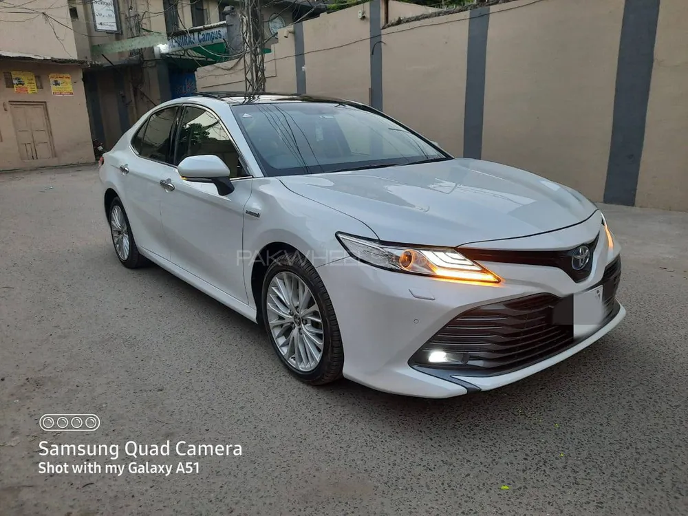 Toyota Camry 2018 for sale in Lahore