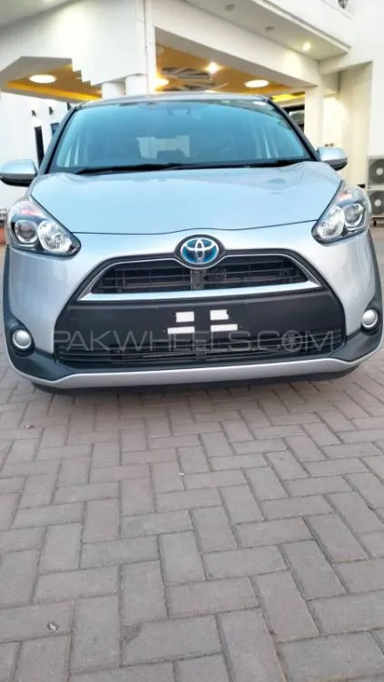 Toyota Sienta 2018 for Sale in Sialkot Image-1
