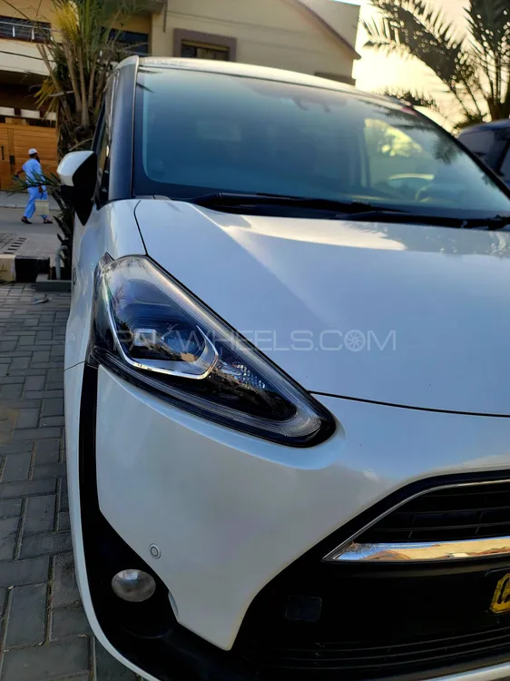 Toyota Sienta 2024 for Sale in Karachi Image-1