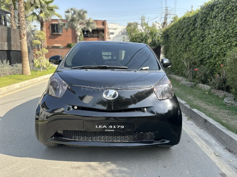 Toyota iQ 2010 for sale in Lahore