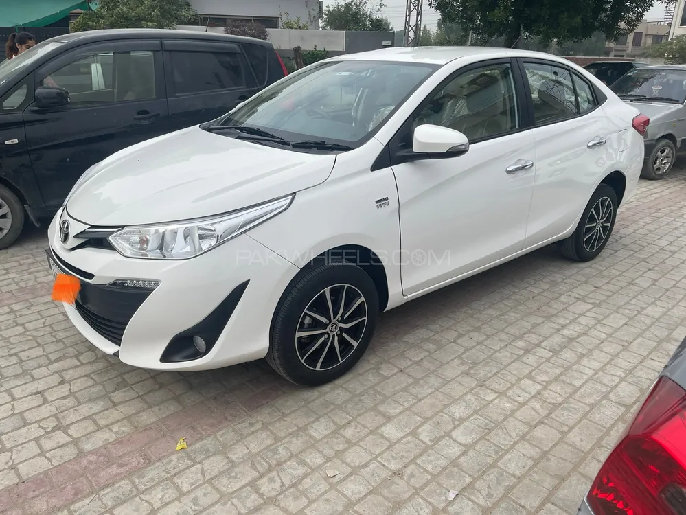 Toyota Yaris Sedan 2021 for Sale in Lahore Image-1