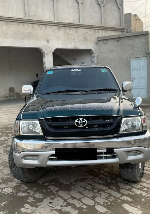 Toyota Hilux 2000 for Sale in Multan Image-1