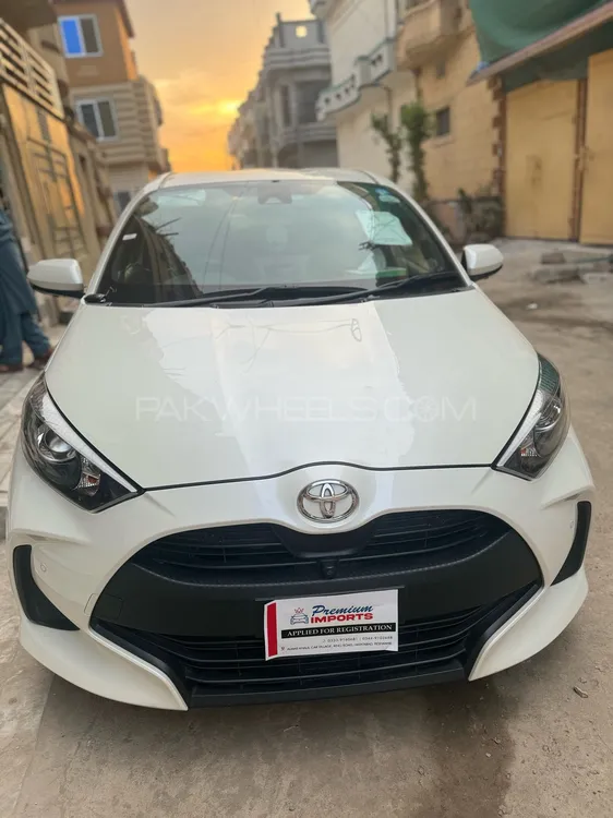 ٹویوٹا Yaris Hatchback 2020 for Sale in پشاور Image-1