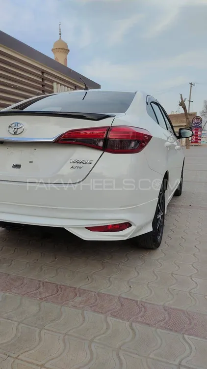 Toyota Yaris 2021 for Sale in Pir mahal Image-1