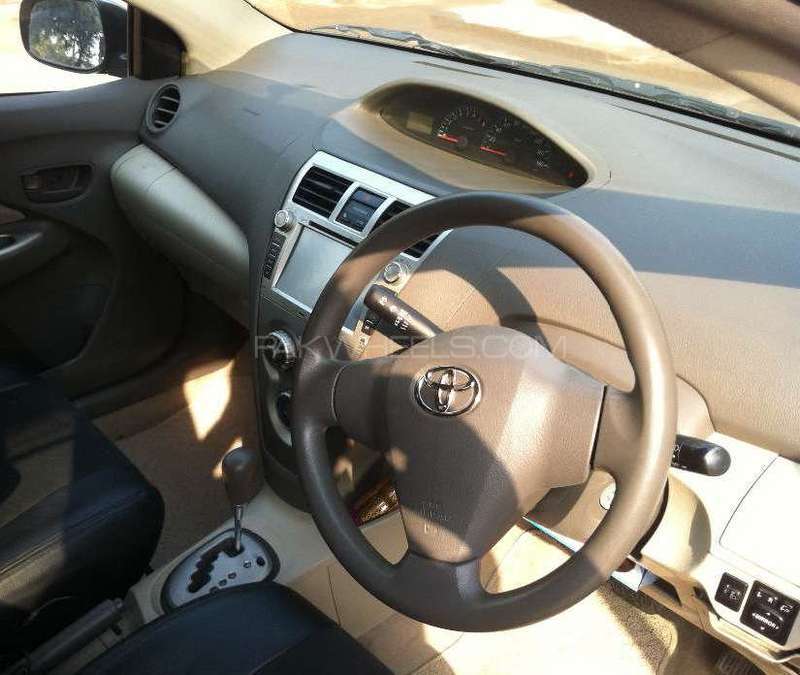Toyota Belta 2010 for Sale in Sargodha Image-1