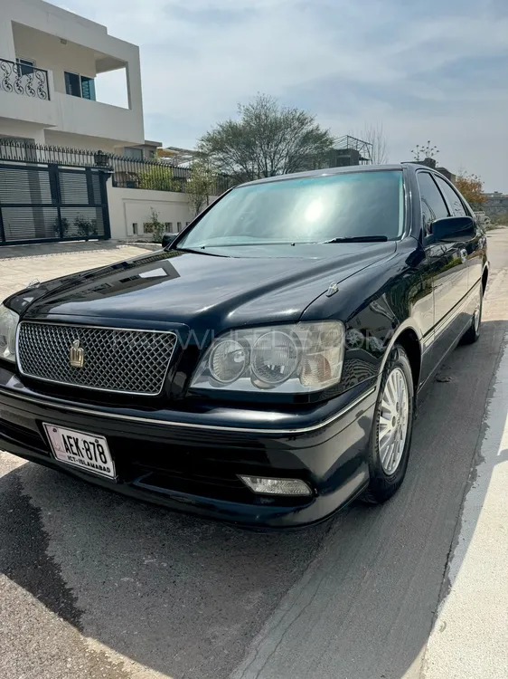 Toyota Crown 2001 for Sale in Islamabad Image-1