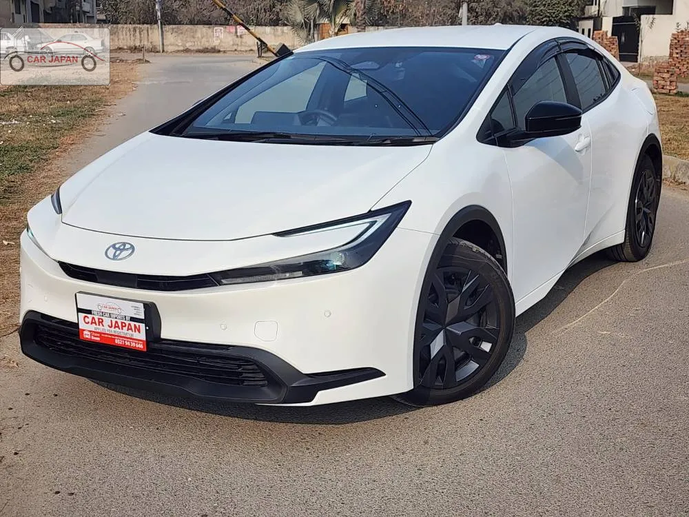 Toyota Prius 2023 for sale in Lahore
