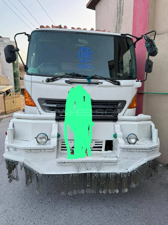 Hino 500 Series 2000 for Sale in Islamabad Image-1