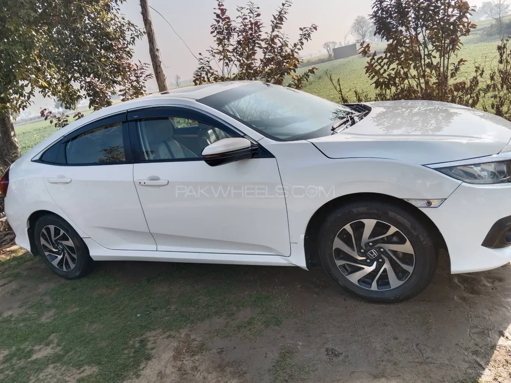 Honda Civic 2018 for Sale in Sheikhupura Image-1