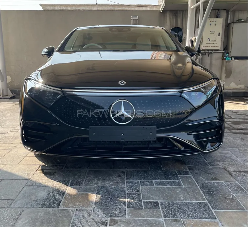 Mercedes Benz EQS 2022 for Sale in Faisalabad Image-1