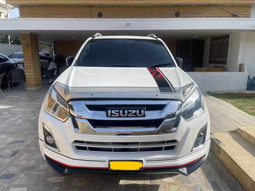 Isuzu D-Max V-Cross Limited GTX Edition Price in Pakistan, Specification &  Features