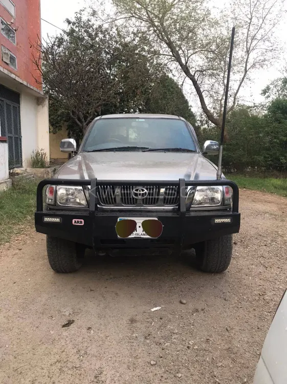 Toyota Hilux 2002 for Sale in Mangla Image-1