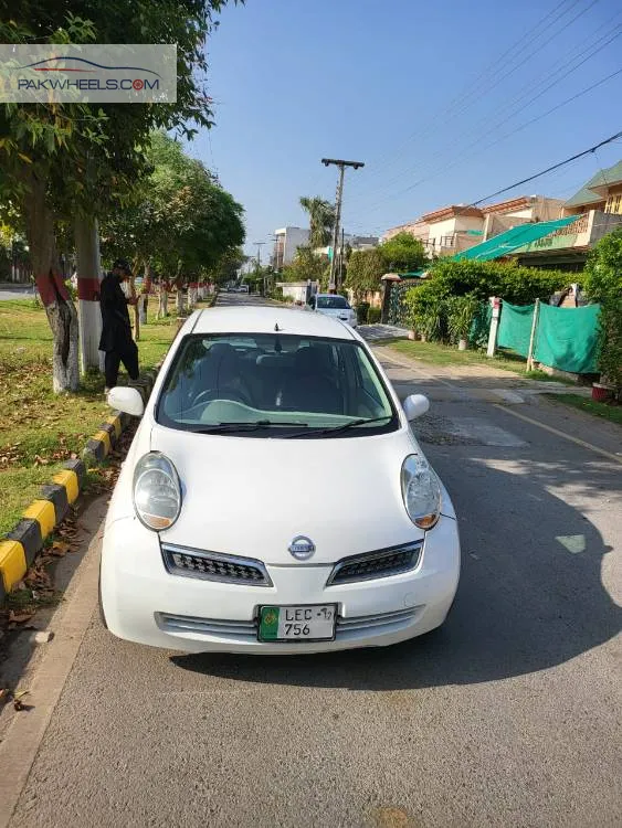 Nissan March 2006 for Sale in Lahore Image-1