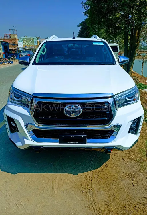 Toyota Hilux 2021 for Sale in Kashmir Image-1