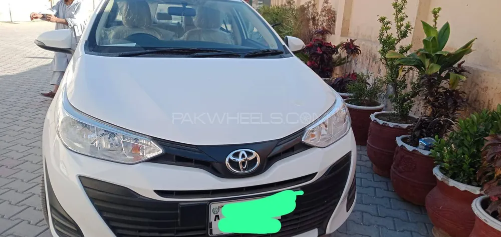 Toyota Yaris 2022 for Sale in Peshawar Image-1