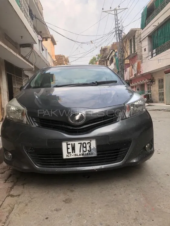 Toyota Vitz 2015 for sale in Shakargarh