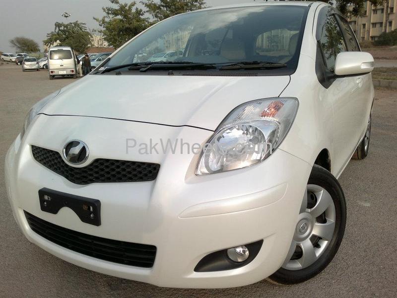 Toyota Vitz 2008 for Sale in Islamabad Image-1