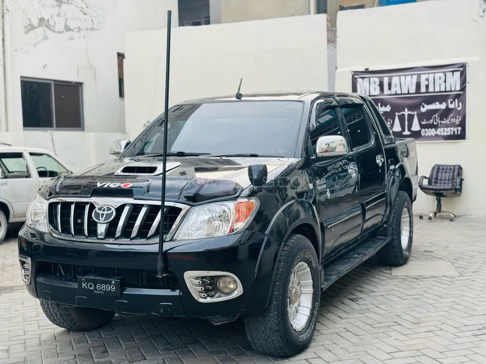 Toyota Hilux 2006 for sale in Lahore