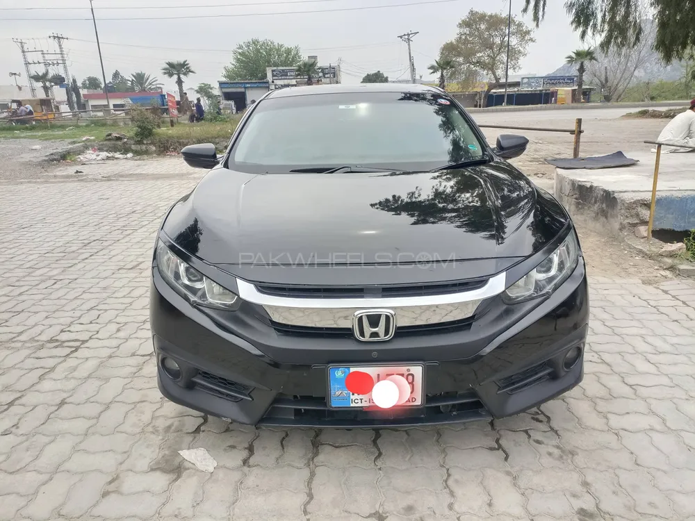 Honda Civic 2017 for Sale in Hassan abdal Image-1