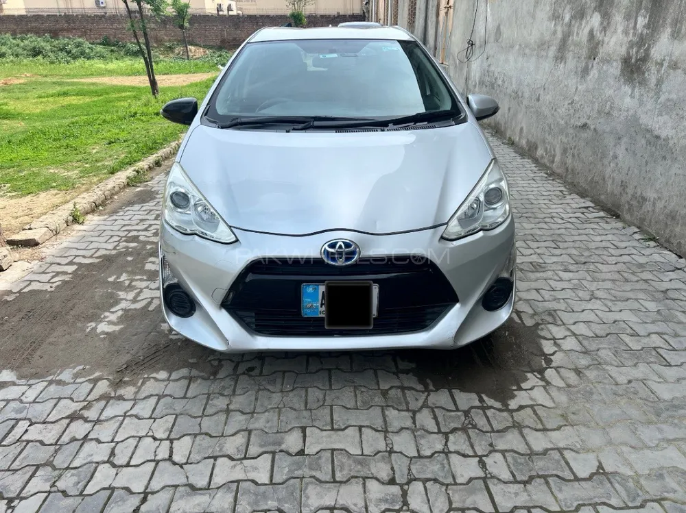 Toyota Aqua 2015 for Sale in Sialkot Image-1