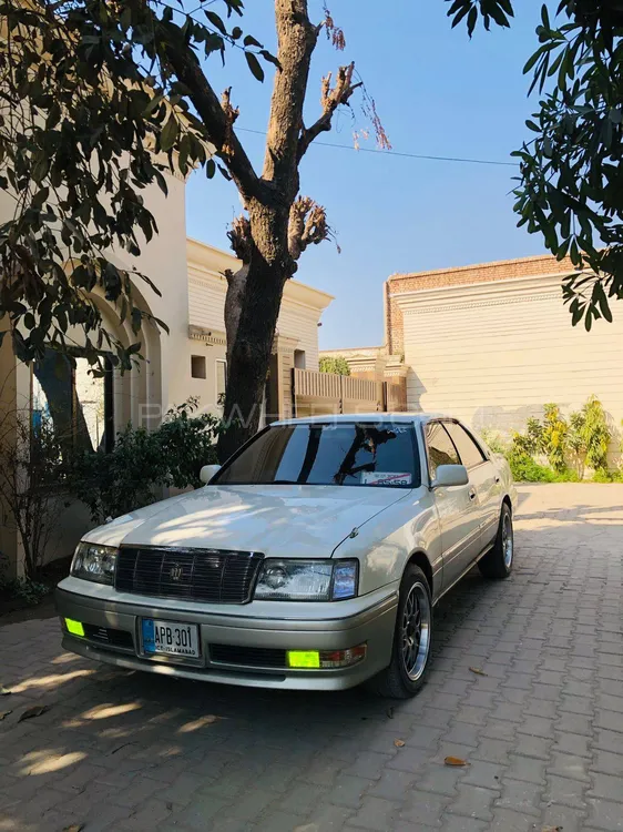 Toyota Crown 1995 for Sale in Multan Image-1