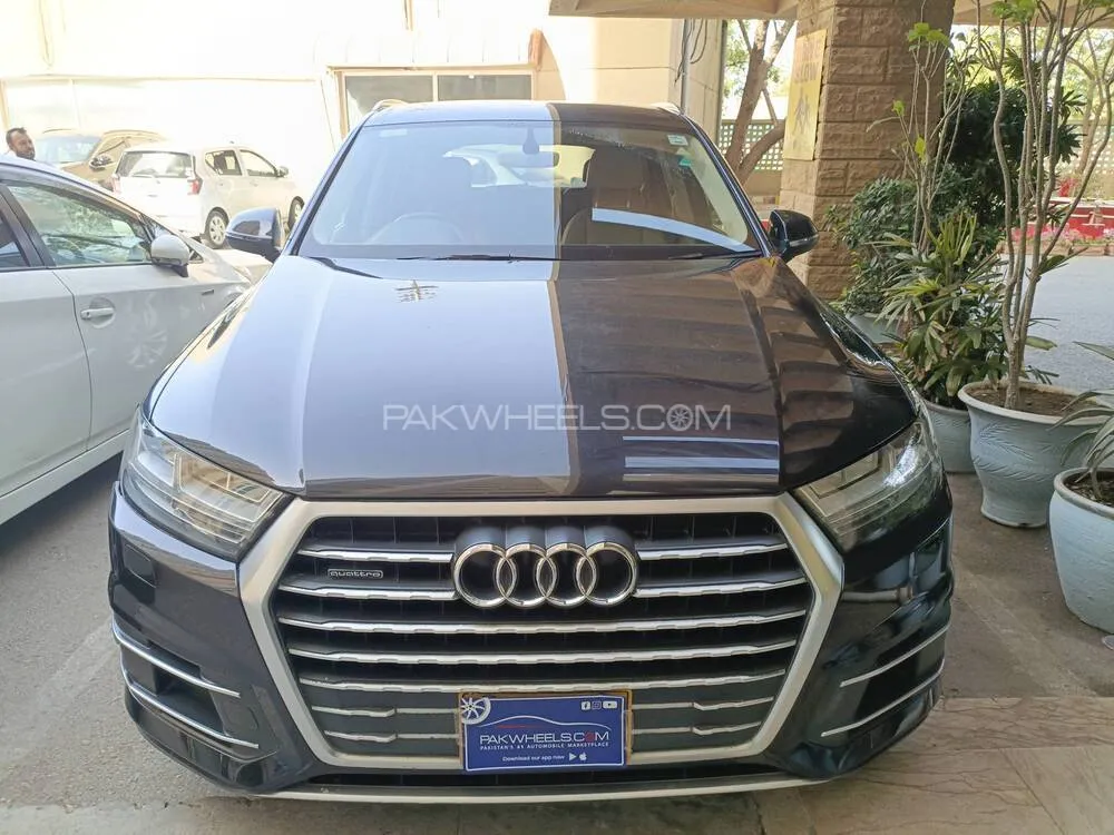 Audi Q7 2016 for Sale in Karachi Image-1