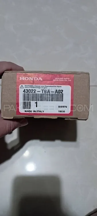Honda Civic Original Rear Brake pads (2016-2021) Image-1