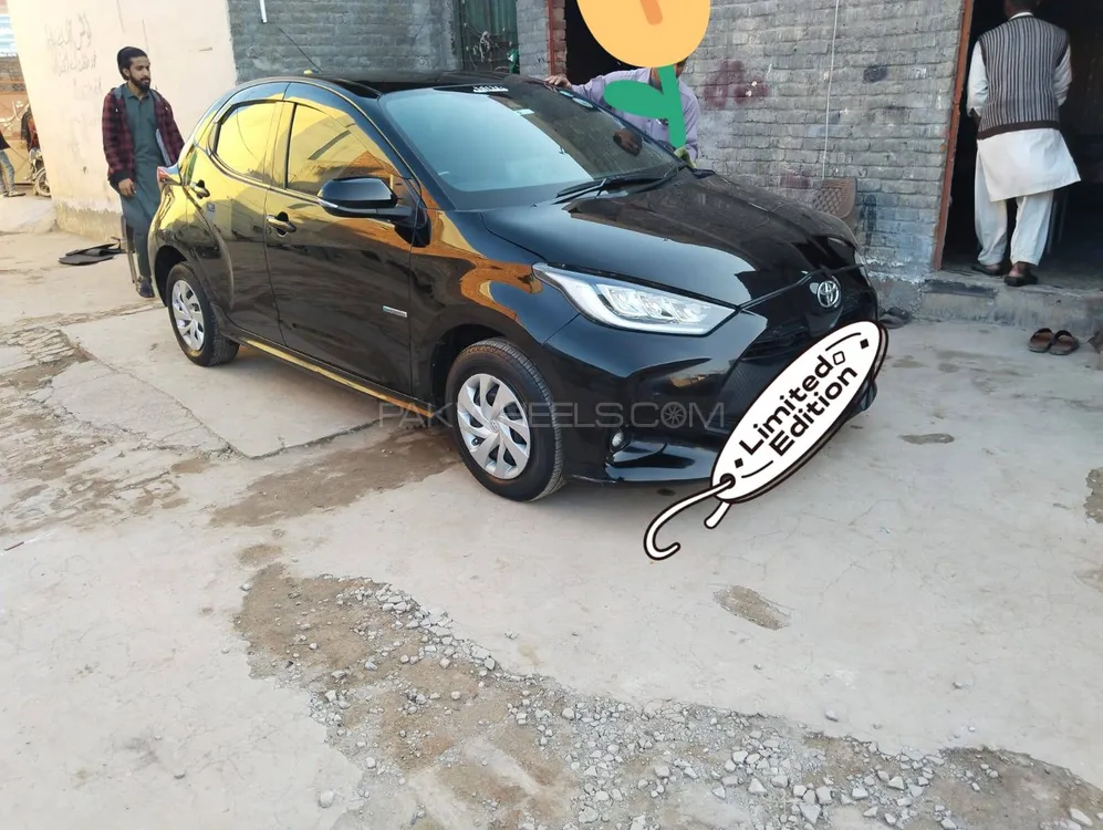 ٹویوٹا Yaris Hatchback 2020 for Sale in سیالکوٹ Image-1